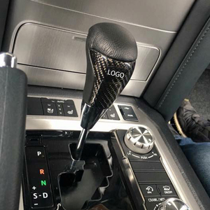 Poignée de levier de vitesses de voiture personnalisée de haute qualité, universelle, avec logo, en cuir et fibre de carbone, pour le style automobile - Product Image 3