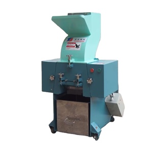 Machine de broyage de déchets plastiques automatique, durable, efficace et écologique pour bouteilles et seaux en PVC/PC/PP/PET, marque TongSheng, garantie 1 an - Product Image 1