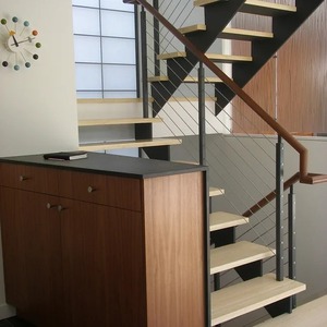 <span class=keywords><strong>Rampe</strong></span> à câbles mince <span class=keywords><strong>et</strong></span> peu encombrante avec poteau métallique à support stable pour escalier intérieur (loft) <span class=keywords><strong>et</strong></span> extérieur (jardin) - Product Image 2