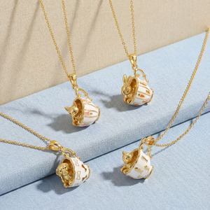 Collar con Colgante de Animal en Latón Chapado en Oro de 18K, Diseño de Conejo/Gato/Perro con Perla de Imitación, para <span class=keywords><strong>Mujer</strong></span>, Unisex, Boda/Compromiso - Product Image 2