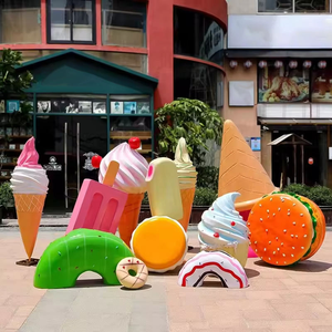 Scultura in Fibra di Vetro Personalizzabile a Tema Gelato, Macaron e Ciambella, Decorazione Artistica da Esterno e Oggetto da Collezione - Product Image 4