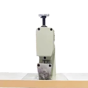 Machine de laminage ultrasonique pour rideaux en dentelle, pochettes/sacs en fibres non tissées, masques faciaux, gaufrage automatique, thermosoudage des bords, textile - Product Image 2