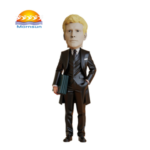 Figurine bobblehead artistique en résine personnalisée, peinte sur mesure, avec design de costume d'avocat, cadeau de bureau pour avocat - Product Image 1