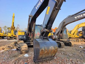 Excavatrice diesel hydraulique utilisée originale de taille moyenne Volvo EC210D avec le prix concurrentiel de capacité de travail forte à vendre - Product Image 3