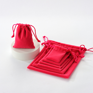 GLAMPKG Custom Suede Soft Velvet Drawstring Jewelry Organizer Unique Design Small Jewellery Pouch Box with Logo Packaging - Product Image 4