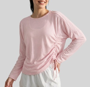 เสื้อโยคะแขนยาวรัดเอวสำหรับผู้หญิง สีนู้ด เนื้อผ้ายืดหยุ่นสูง เสื้อออกกำลังกายกระชับสัดส่วน เสื้อยืดคลุมออกกำลังกาย - Product Image 3