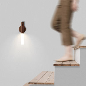 创意智能人体感应灯家用简易木纹台灯卧室运动检测器充电夜灯 - Product Image 5