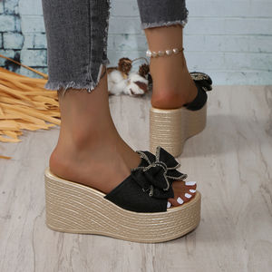 Nouvelles sandales compensées d'été grande taille 701 pour femmes avec nœud et semelle épaisse, style claquettes à plateforme, vente en gros transfrontalière - Product Image 4