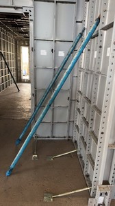 Máquina de Limpieza de Encofrados de Aluminio para Mantenimiento de Paneles de Construcción - Product Image 5