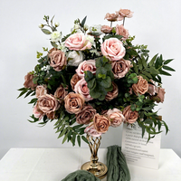 Boule de fleurs artificielles en soie décorative pour centres de table de mariage, événements, Saint-Valentin, remise des diplômes - Réaliste et faite à la main