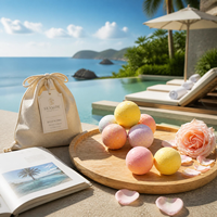 Bombes de bain en gros, bombes de bain de luxe, bombes de bain OEM, bombes de bain avec logo personnalisé, collections spa haut de gamme pour les suites des complexes hôteliers