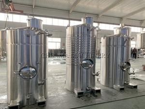 <span class=keywords><strong>Precio</strong></span> de fábrica 1000L a 5000L Carretilla elevadora Tanque de <span class=keywords><strong>Vino</strong></span> redondo cuadrado móvil Tanque de acero inoxidable - Product Image 4