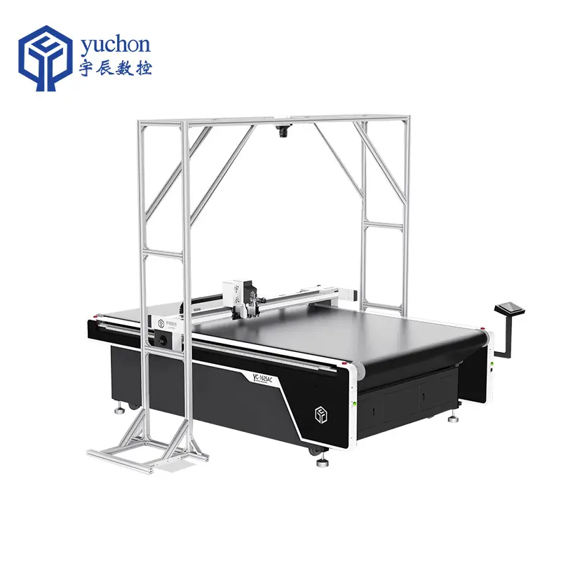 Yuchon CNC Flatbed dijital yakalama kamera ile otomatik salınan bıçak kesici hakiki/doğal deri kesme makinesi