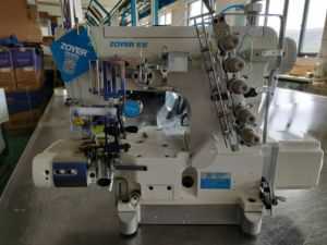 Máquina de Coser Interlock de Cama Cilíndrica Zoyer ZY600-33DAP para Fabricación de Cinturones Elásticos para Ropa Interior - Product Image 4