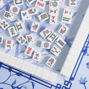 Tapete de Mahjong Premium Grande Azul Estampado Antideslizante de Melamina para 4 Jugadores, Mesa de Juego para Interiores, Diseño Duradero - Product Image 4