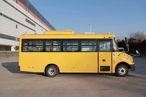 รถโรงเรียนจีน 36 ที่นั่ง 41 ที่นั่ง เด็กเล็กและนักเรียนประถมศึกษา แบบ 2+3 ที่นั่ง เครื่องยนต์ยูชัย ทาสีพิเศษสีเหลือง - Product Image 3