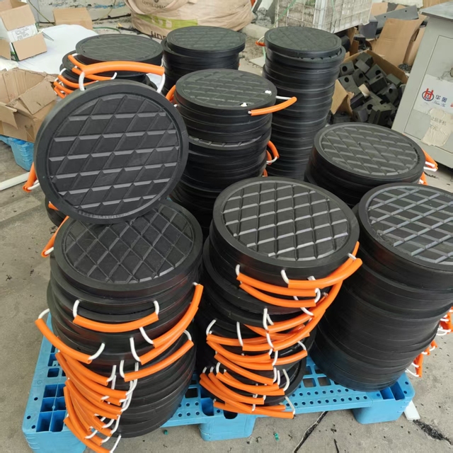 Factory UHMWPE Outrigger Pads High Impact Crane Stabilizer Plate Lightweight Anti-Corrosion Jack Support Pad With Carry Rope