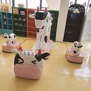 Moetry Fun Lait Vache Aire de <span class=keywords><strong>jeux</strong></span> intérieure Toddler Cow Traying Device Jeu de rôle pour Kidzania Play Center FEC - Product Image 2