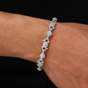 Bracciale a Maglie a Coroncina con Fiori e Spine in Argento Sterling 925 Placcato Oro Bianco con Diamanti Moissanite VVS Iced Out da 10mm, Gioiello Unisex alla Moda - Product Image 2