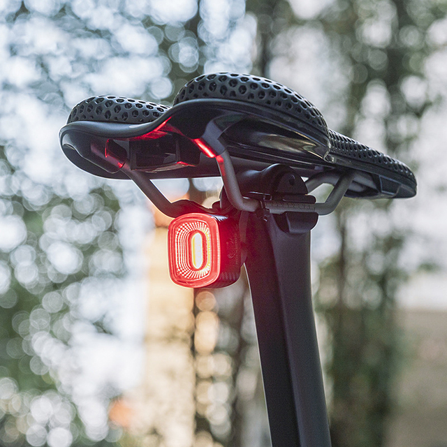 Smart Red Bicycle Light Bike Rear Tail Lamp Square Riding Safety Flash Light USB Rechargeable Night Riding Brake Warning Light