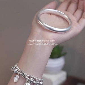 สร้อยข้อมือเงินแท้ 999 แบบด้าน ลายปลาดุก ดีไซน์ปิด ฝาหลังสลักลาย งานฝีมือแบบดั้งเดิม ของขวัญเครื่องประดับ - Product Image 1