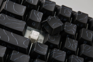 Clavier de jeu à commutation magnétique 8KHz avec rétroéclairage RVB et fonctionnement mécanique, clavier personnalisé en anglais pour ordinateur de bureau - Product Image 5