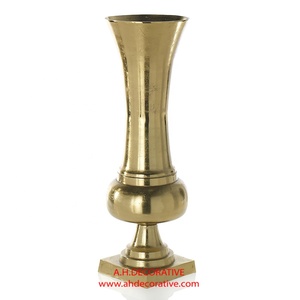 Vase à fleurs en métal de taille Standard 1 pièce, Pot de fleurs décoratif pour la maison et mariage pour fêtes de fiançailles - Product Image 4