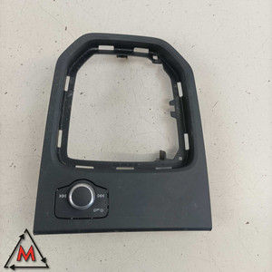 Copertura Leva del Cambio 82B919600A per Audi A1 Mk2 2018 Usata (85344) Italia - Product Image 1