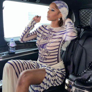 ملابس علوية أنيقة بأكمام طويلة + تنورات ضمادة للنساء طقم شبكي بنمط شفاف مطبوع من قطعتين للنساء - Product Image 2