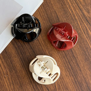 Pinza de pelo sencilla y elegante para cola de caballo alta, pinza de resina hecha a mano para la parte trasera de la cabeza, pinza de tiburón mediana para otoño e invierno - Product Image 2