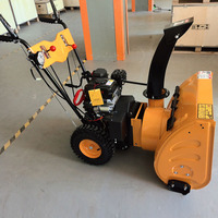 Vente chaude Souffleuse à neige de 97 kg à entraînement par friction Nouvelle souffleuse à neige électrique/à essence multifonctionnelle 6,5 ch Machine de déneigement