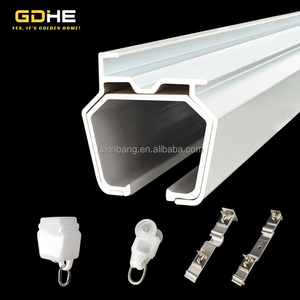 Rail de rideau en alliage d'aluminium robuste avec support de montage dissimulé, rail de rideau à plis en S avec <span class=keywords><strong>barre</strong></span> en <span class=keywords><strong>PVC</strong></span> silencieuse intégrée - Product Image 1