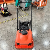 Compacteur vibrant thermique portatif de 93 kg (15 kN) pour la compactation des routes en asphalte - Vente en gros