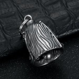 Porte-clés en acier inoxydable avec pendentif en forme de crâne et motif étoile rayée, cadeau unisexe - Product Image 4