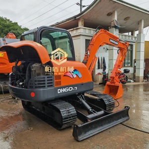 Mini-excavatrice sur chenilles d'occasion Doosan DH60-7 de haute qualité, d'origine coréenne, 6 tonnes, bon état, faible consommation de carburant, entretien facile - Product Image 4