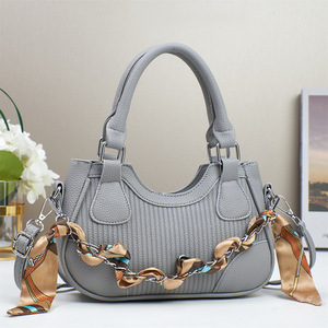 Bolso Bandolera de Lujo Hecho a Mano para Mujer, Bolso de Hombro de Alta Gama con Forro de Poliéster, Disponible en Fábrica - Product Image 1