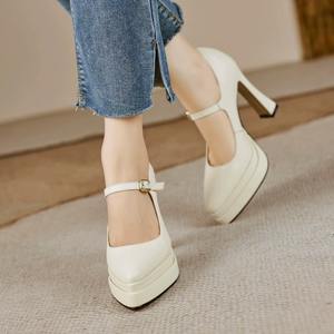 รองเท้าส้นตึกแบบสวม รุ่นใหม่ประจำฤดูใบไม้ร่วงและฤดูร้อน สไตล์แมรี่เจน สำหรับเจ้าสาว หนังพรีเมียม ดีไซน์ย้อนยุคแบบฝรั่งเศส สายไขว้ แฟชั่นอินเทรนด์ - Product Image 3