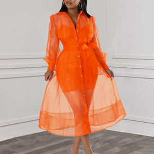 Conjunto de 2 piezas de moda: Vestido sexy de malla con tirantes y top halter para mujer, estilo casual - Product Image 1