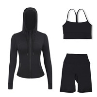 Ensemble de yoga trois pièces 2026 respirant, coupe-vent, avec veste à capuche unie, gilet en U et pantalon court, fermeture éclair dorée, coupe ajustée