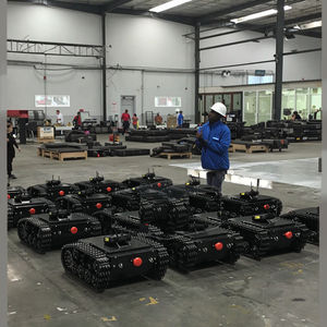 Châssis tout terrain Chenille en caoutchouc Charge assemblée 50kg 100kg Réservoir moteur Châssis Réservoir robot Châssis à chaîne Plate-forme du train d'atterrissage - Product Image 1