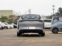 Berline Dongfeng Aeolus Yixuan de Qualité Certifiée avec Grande Autonomie et Prix Compétitif