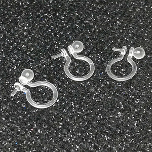 Boucles d'oreilles transparentes en forme de U à clipser avec perle et extrémité en résine plastique, clips d'oreille non percés pour un usage quotidien, unisexe - Product Image 4