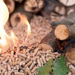 Granulés de bois beiges pour système de chauffage, combustible avec 0,7 % de cendres et une densité de 600-750 kg/m³ pour poêles et usage industriel - Product Image 1