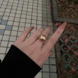 Bague en argent pur 925 Fortune Gold, grande taille 12-13 mm, ronde, avec perle naturelle en or riche et profond, défauts mineurs, boîte cadeau - Product Image 4