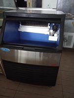 Machine à glaçons résistante à la corrosion pour cuisine professionnelle
