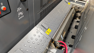 Presses offset 6X1040 UVLGR(160 W/CM) Système de durcissement hybride UVLED 200-400nm Manroland <span class=keywords><strong>EVO</strong></span> R700 Système de durcissement UV - Product Image 3