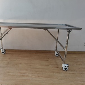 Le fabricant fournit des tables d'autopsie, des stations d'autopsie et des tables de prélèvement en acier inoxydable pour salles d'autopsie ; hauteur - Product Image 3