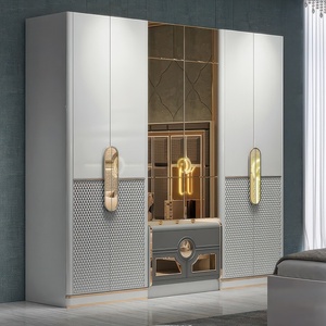 Ensemble de chambre à coucher moderne de luxe en bois personnalisé avec lit extensible King/<span class=keywords><strong>Queen</strong></span> Size et rangements pour hôtels, fermes, appartements et villas - Product Image 5