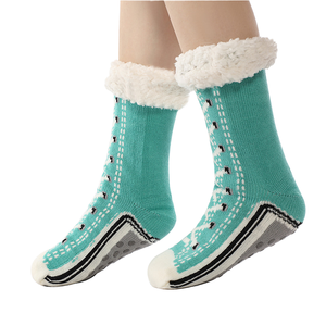 Meilleures ventes Chaussettes pantoufles pour femmes en tricot torsadé antibactérien, doublées de sherpa épais et <span class=keywords><strong>moelleux</strong></span>, chaudes pour l'hiver - Product Image 1