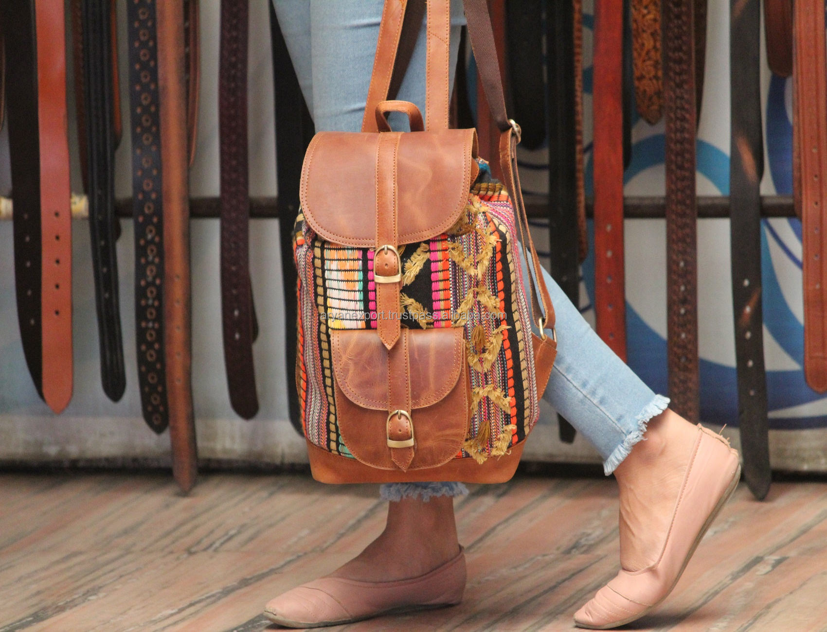 สีน้ำตาล